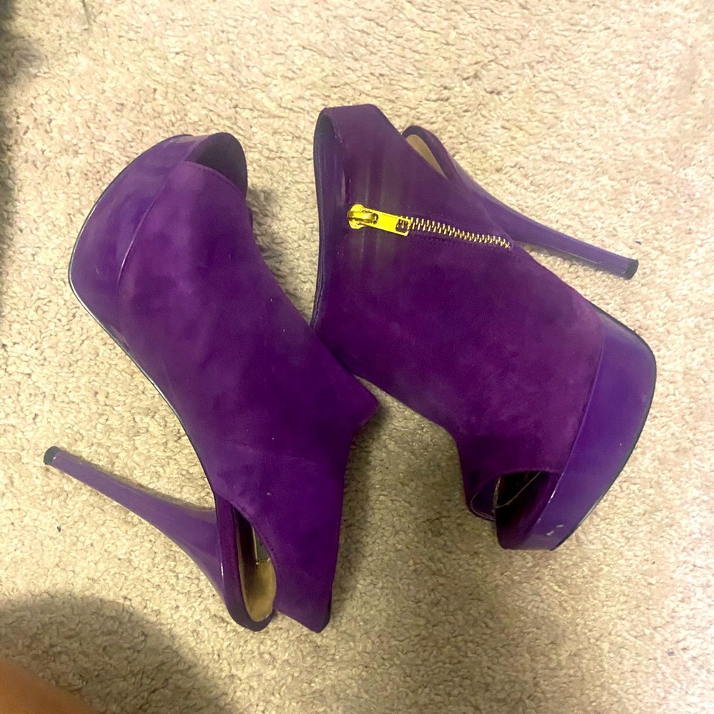 Steve Madden purple suede heels